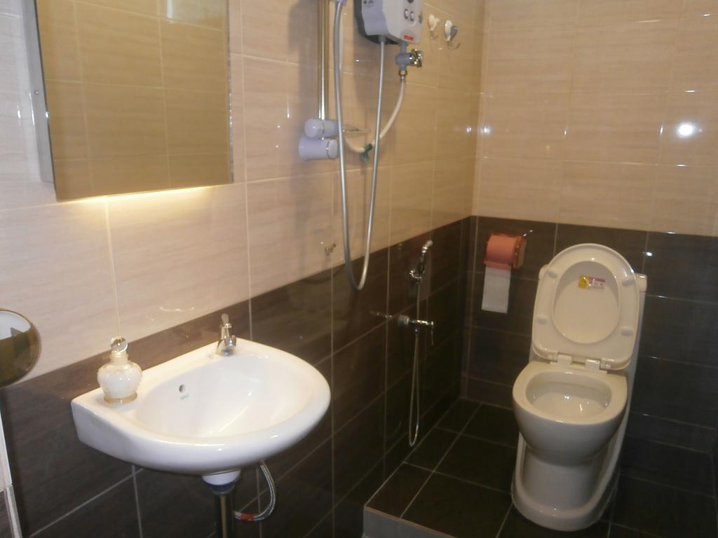 F.M Guesthouse Kampong Darat Tanah Puteh Dış mekan fotoğraf